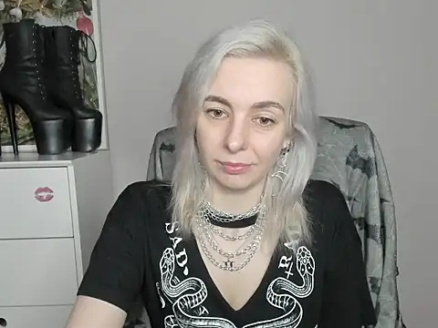 velvetanne online show from June 19, 6:29 am