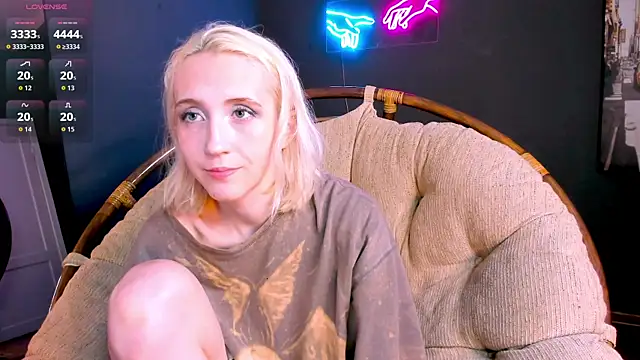 Elen  Moore online show from June 14, 10:39 am