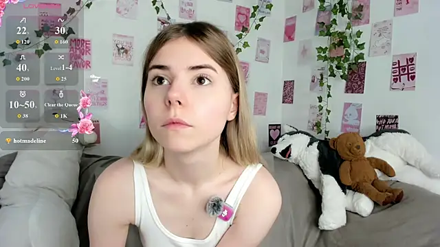 Snapshot of Honey_Lia chatting on June 18, 10:09 am Honey Lia online show from June 18, 10:09 am