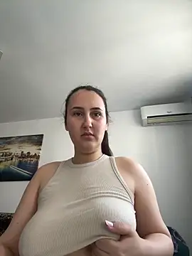 SweetTerrea online show from May 25, 7:03 am