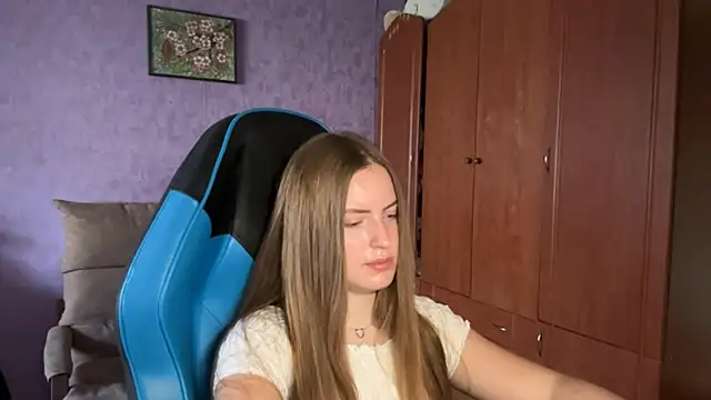 SilkSinner  online show from June 23, 9:29 am