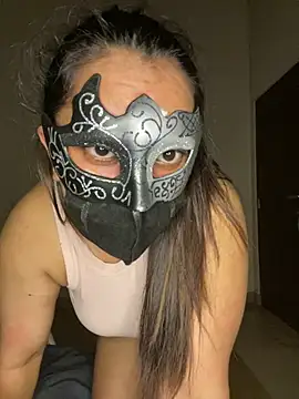 LioraWance online show from June 25, 5:17 pm