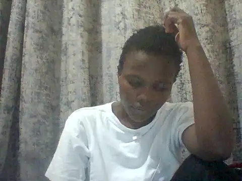 Snapshot of tina_2030 chatting on June 25, 5:39 pm tina 2030 online show from June 25, 5:39 pm