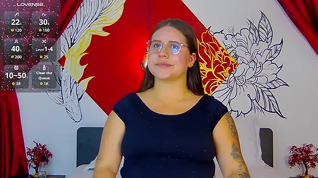 Lia Avalon online show from June 9, 12:50 pm