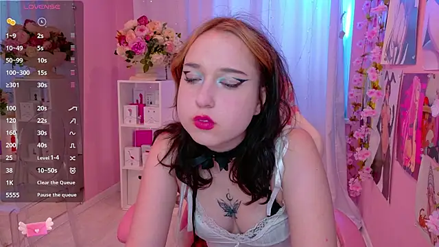 Oksi Koxy online show from July 4, 12:11 pm