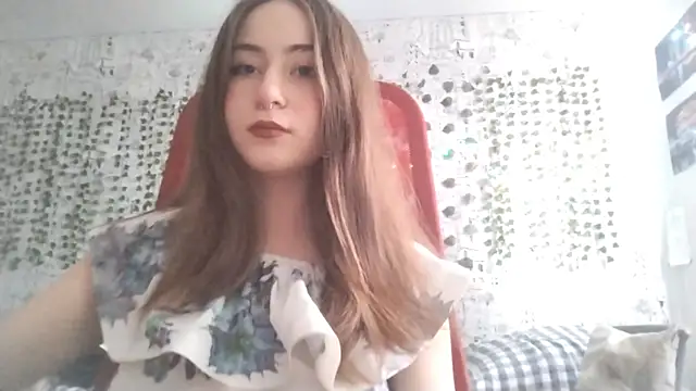 Pollykiss online show from June 8, 10:48 am
