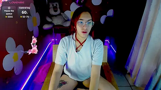 ashly litlle online show from June 4, 7:20 pm