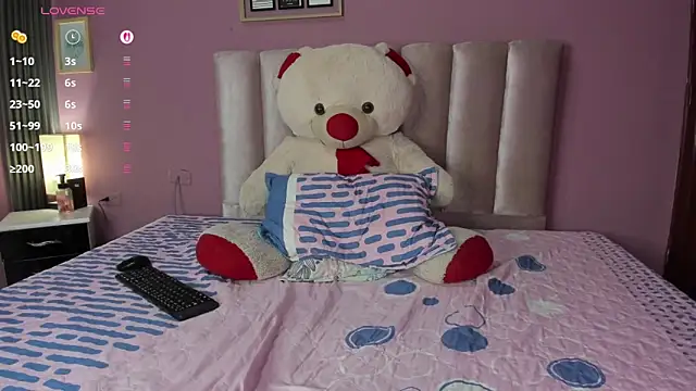 ORIANNA 21 online show from June 17, 9:05 pm