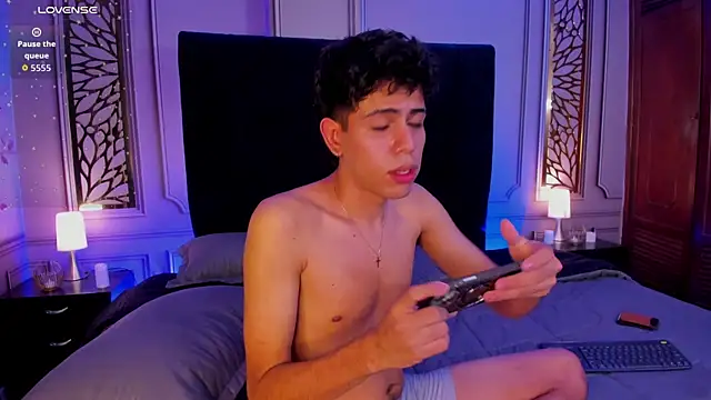 hunterwest06 online show from June 28, 10:54 am