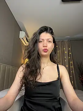 NoelPerfect online show from May 22, 5:47 am
