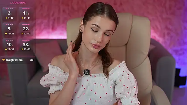 SophiaDream  online show from June 25, 7:07 pm