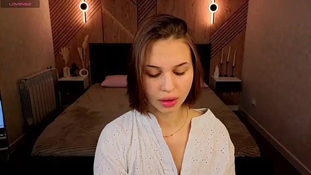 Snapshot of Annie_Kitss chatting on June 2, 1:07 am Annie Kitss online show from June 2, 1:07 am