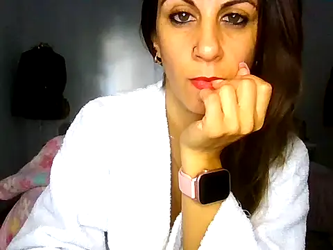 lujancita8 online show from May 21, 12:01 pm
