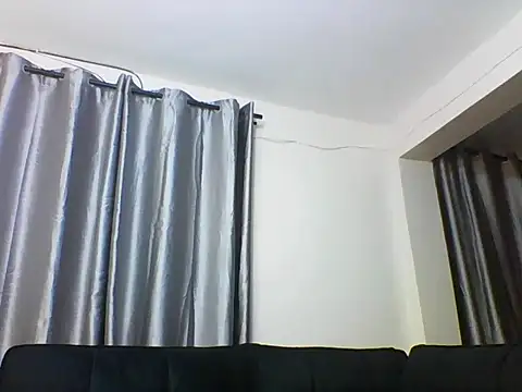Snapshot of cythuu03 chatting on June 22, 3:25 am cythuu03 online show from June 22, 3:25 am