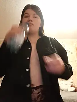 Snapshot of Georgina_Mimi chatting on May 20, 9:32 pm Georgina Mimi online show from May 20, 9:32 pm