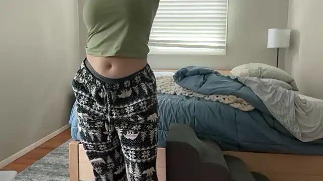 cummiegummie online show from May 20, 7:20 pm
