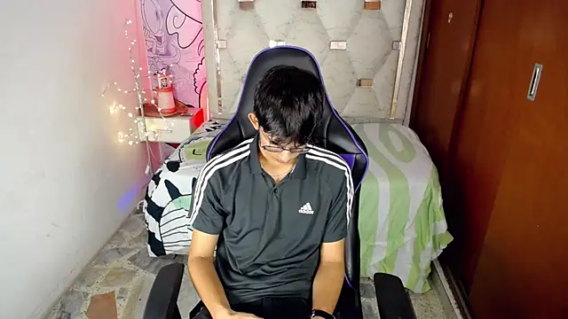 zxvn n online show from June 10, 12:26 pm