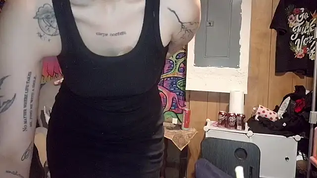 Snapshot of B4BYJINX chatting on June 21, 11:18 pm B4BYJINX online show from June 21, 11:18 pm