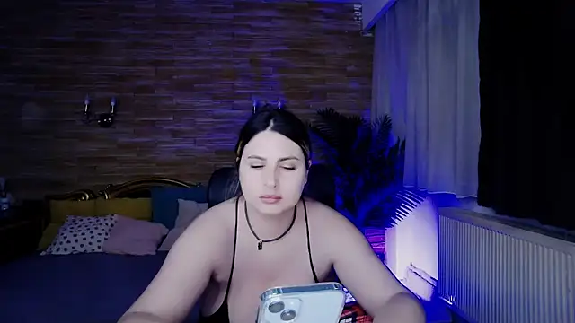 Snapshot of MiraHaze chatting on February 27, 10:42 pm MiraHaze online show from February 27, 10:42 pm