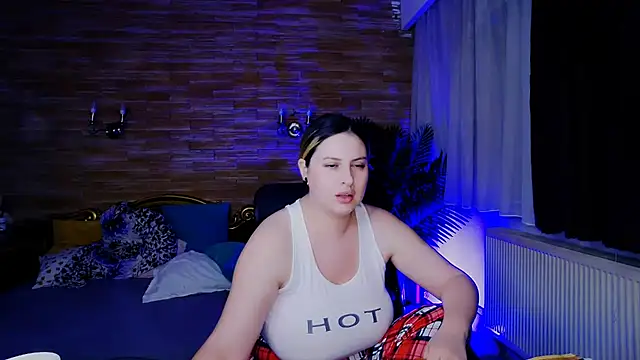 Snapshot of MiraHaze chatting on March 3, 6:55 pm MiraHaze online show from March 3, 6:55 pm