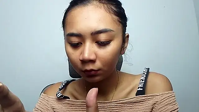 KristieOrtmann online show from July 6, 6:21 am
