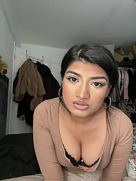 naughtywhisper784 online show from May 22, 1:39 pm