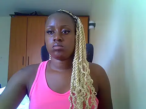 slimshazie online show from May 22, 8:32 am