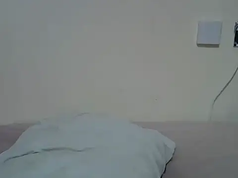Snapshot of creamypetite chatting on June 17, 5:36 pm creamypetite online show from June 17, 5:36 pm