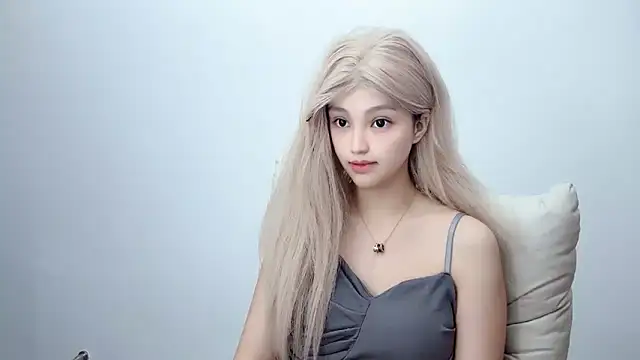 jiangjiang2005 online show from June 20, 6:22 pm