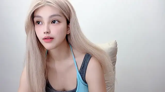 jiangjiang2005 online show from July 12, 6:21 pm