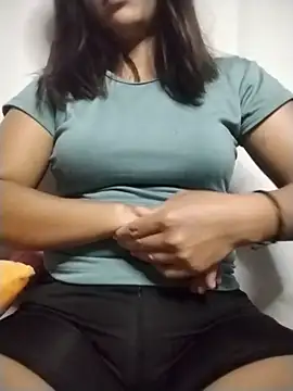 Blushmuse23 online show from July 18, 11:47 am