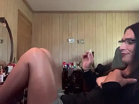 hexthebinary online show from June 6, 6:56 pm
