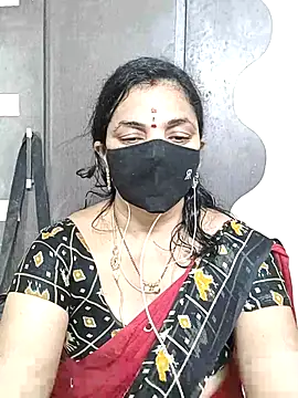 Snapshot of Leela_555 chatting on June 22, 3:36 am Leela 555 online show from June 22, 3:36 am