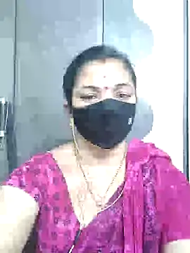 Snapshot of Leela_555 chatting on June 29, 6:08 am Leela 555 online show from June 29, 6:08 am