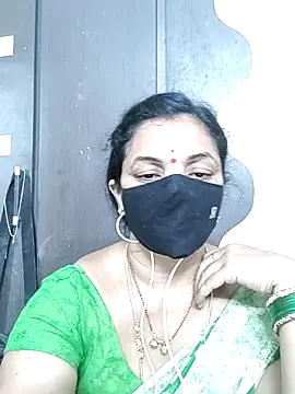 Snapshot of Leela_555 chatting on June 30, 3:35 pm Leela 555 online show from June 30, 3:35 pm