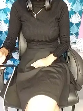 alexajuju online show from June 5, 12:28 am