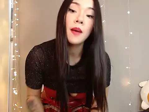 auravelvet online show from May 26, 8:27 pm