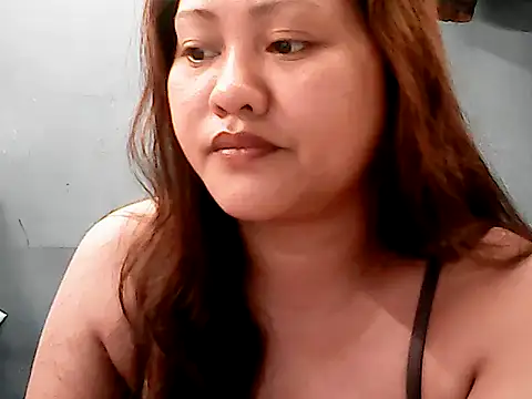 Snapshot of Irisshinn chatting on August 3, 7:18 am Irisshinn online show from August 3, 7:18 am