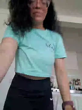 LUCI LOVE online show from December 3, 3:22 pm