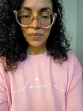 LUCI LOVE online show from December 11, 9:01 pm