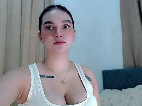 Snapshot of slutty_anna29 chatting on June 14, 8:27 am slutty anna29 online show from June 14, 8:27 am