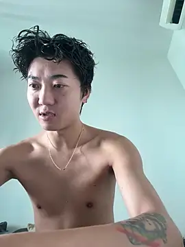 YourBadboy718 online show from June 17, 6:16 am