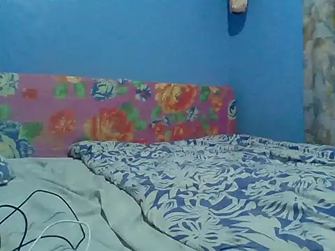 Snapshot of hot-zeena chatting on June 23, 8:07 pm hot-zeena online show from June 23, 8:07 pm