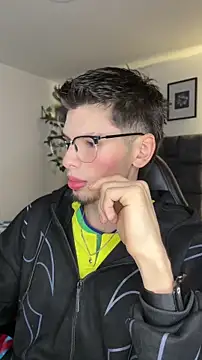 JarbinParker online show from June 7, 6:06 am