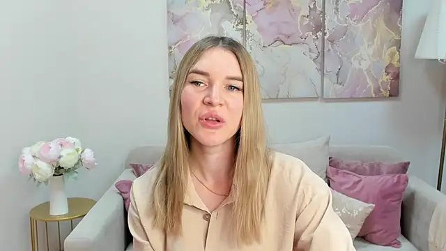 RoxyReignn online show from June 27, 9:53 pm