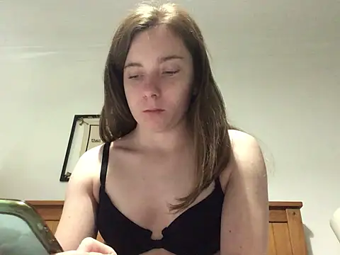 Maisie 01 online show from June 10, 8:46 am