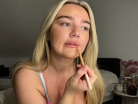 Annaox online show from June 22, 8:28 pm