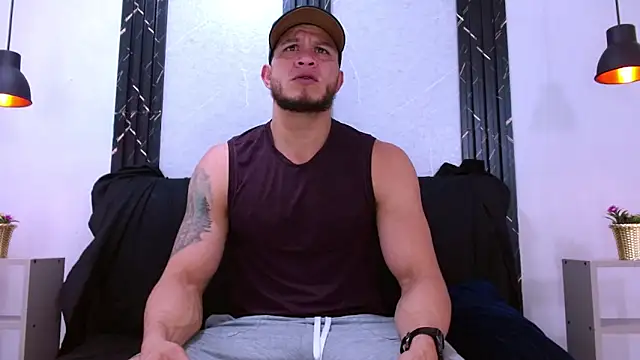 Maximiliano Stronge online show from June 10, 7:35 pm