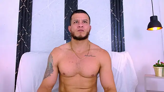 Maximiliano Stronge online show from June 22, 8:39 pm