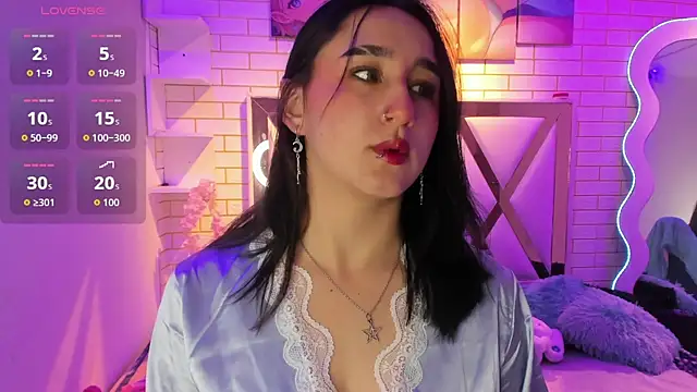 Snapshot of Lua_bloom_ chatting on June 29, 4:30 am Lua bloom online show from June 29, 4:30 am
